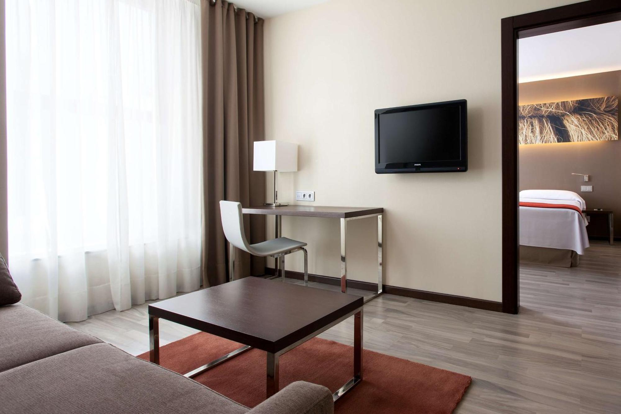 Nh Diagonal Center 3*